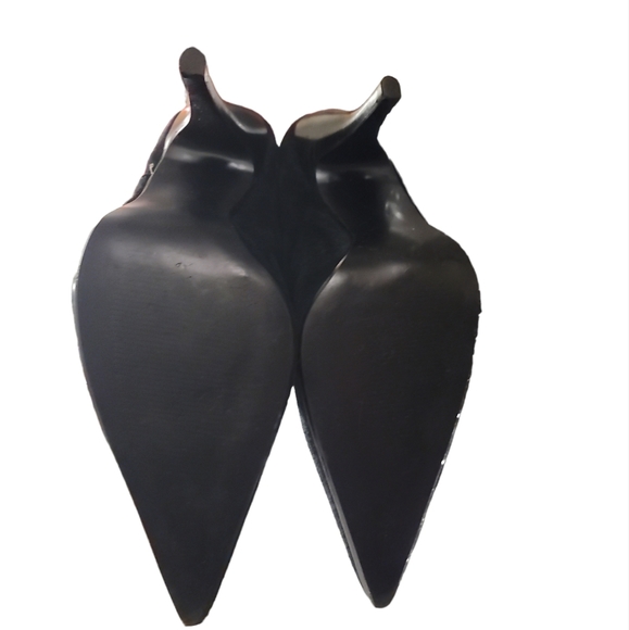 NWOT Benatar Black Suede Boot - Picture 3 of 5